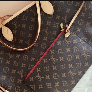 NEVERF . MM NM MNG CERISE